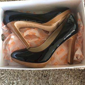 Michael Kors black patent heels